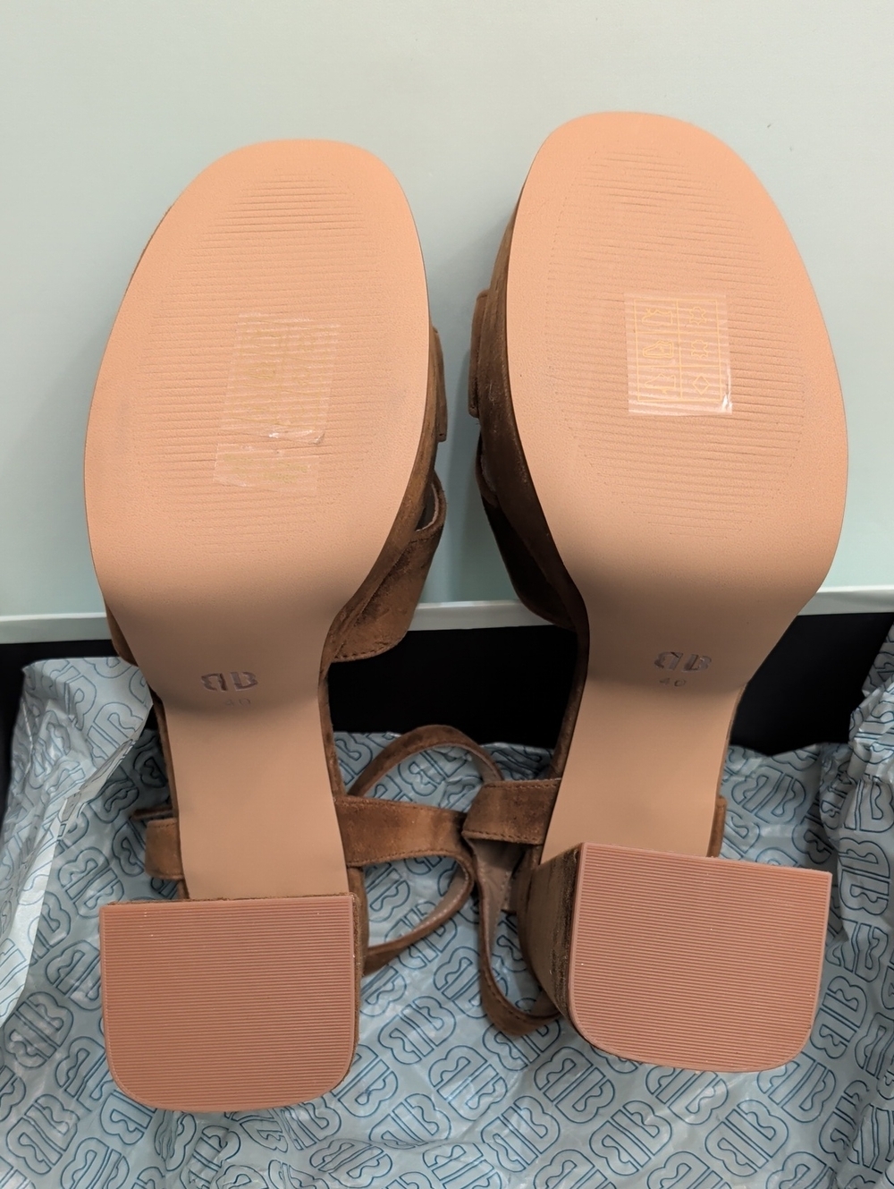 Bibi Lou Platform Sandals, Cedar Sz 9 New In Box - Picture 3 of 6